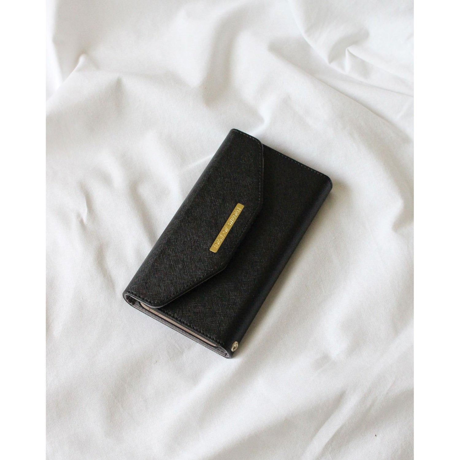 Husa Poseta iDeal of Sweden Mayfair Clutch - iPhone XR - IDMC-I1861-01 - 7340168703393 - 9