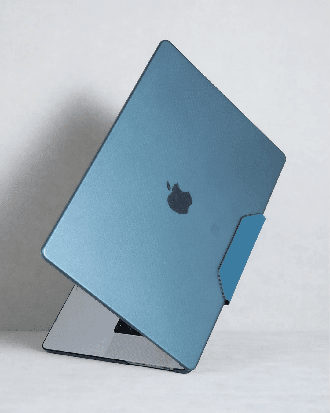 Husa U by UAG Dot - MacBook Pro 14’ 2021 - Ice - 134002114343 - 840283900648 - 12